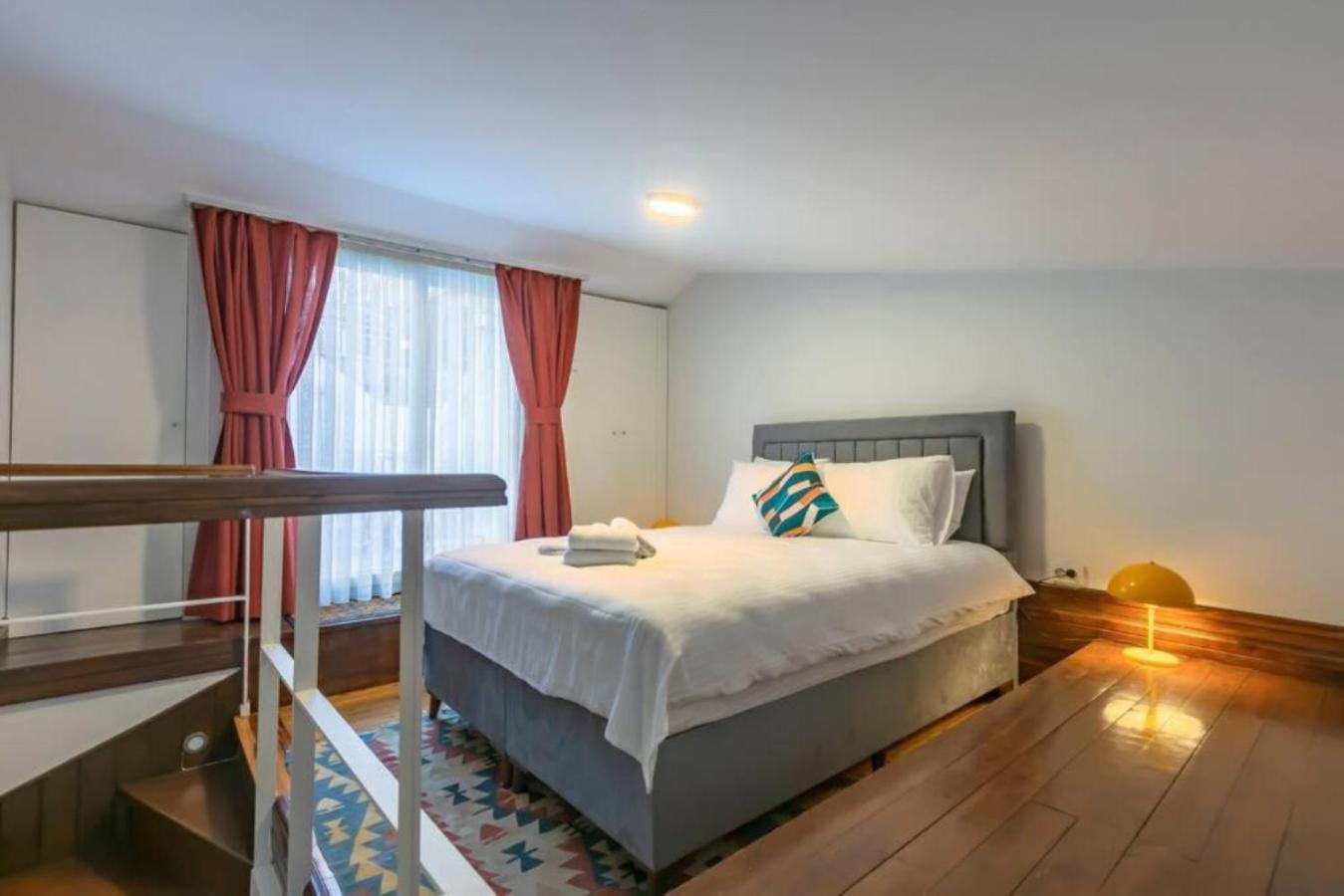 5br Haven In Cihangir - Near Istiklal & Taksim