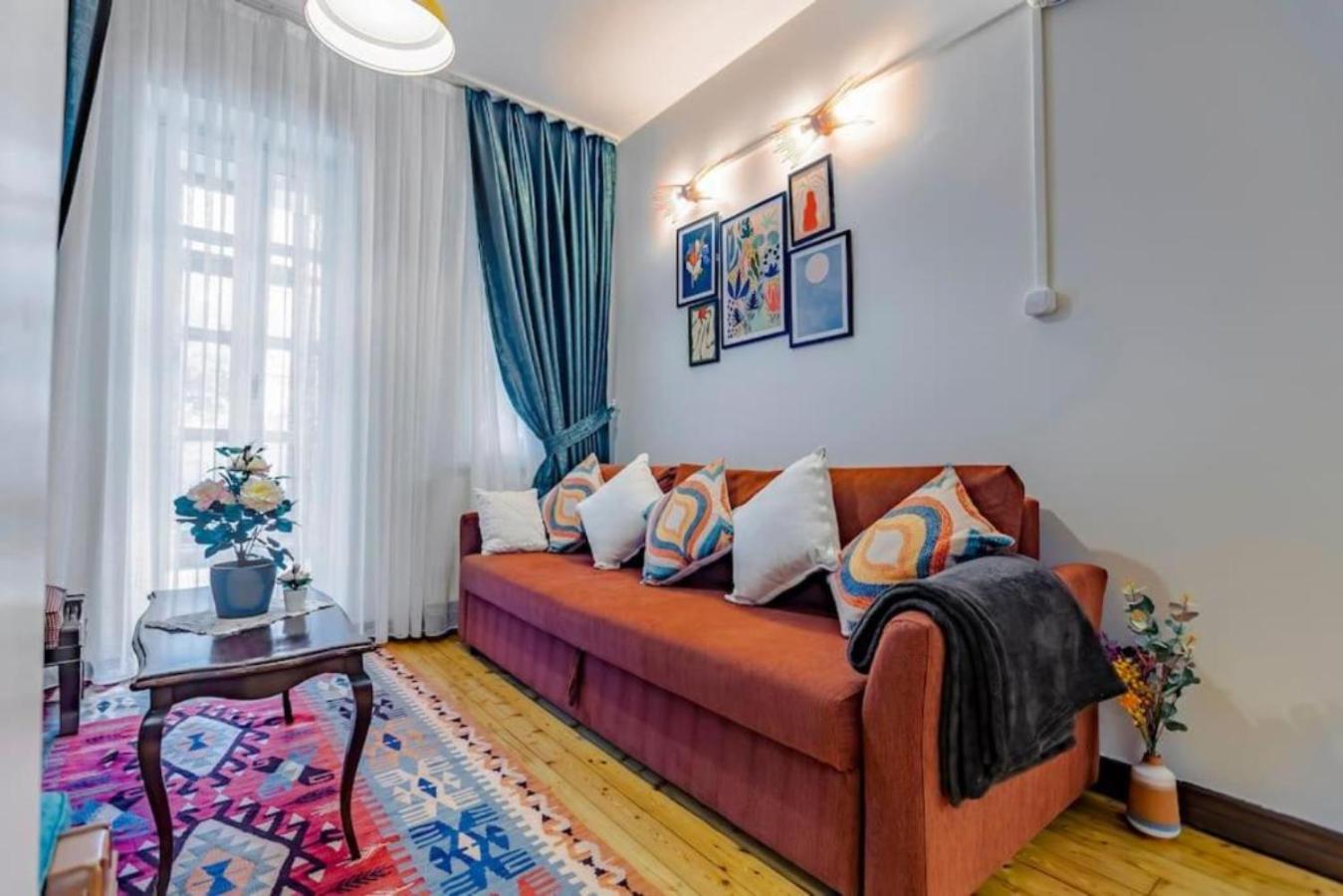 5br Haven In Cihangir - Near Istiklal & Taksim *