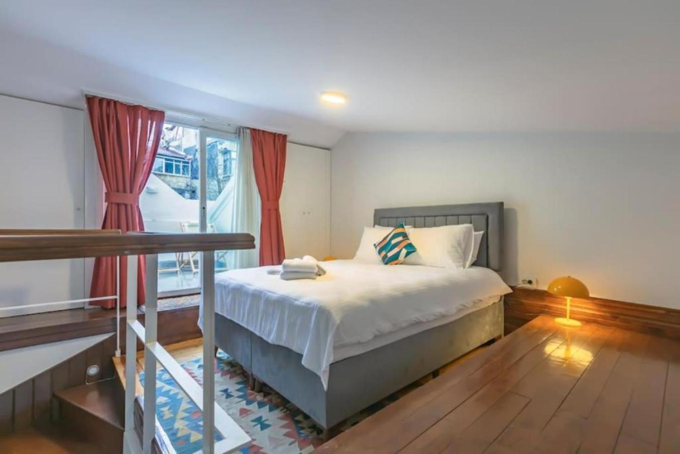 5br Haven In Cihangir - Near Istiklal & Taksim