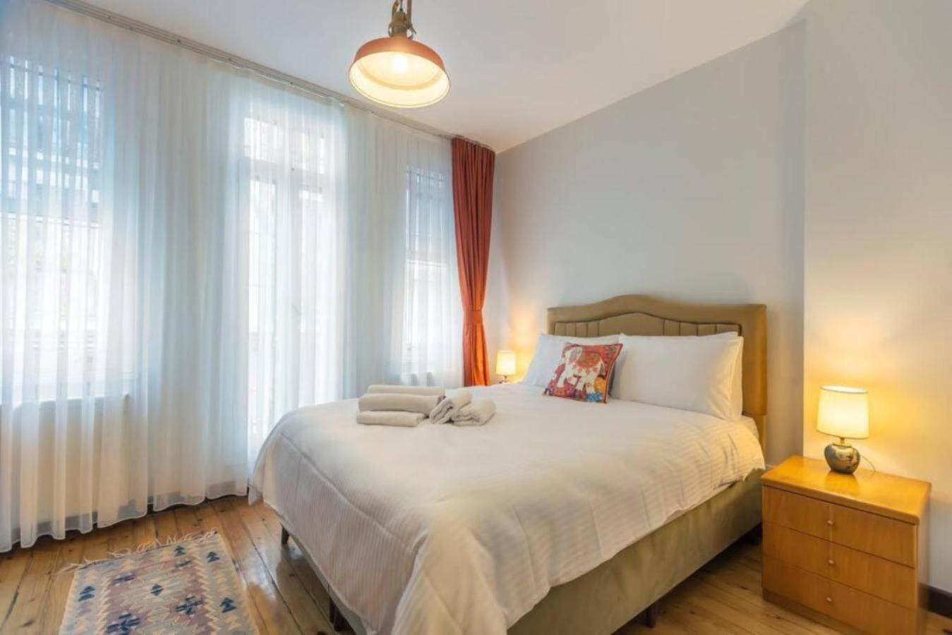 5br Haven In Cihangir - Near Istiklal & Taksim *